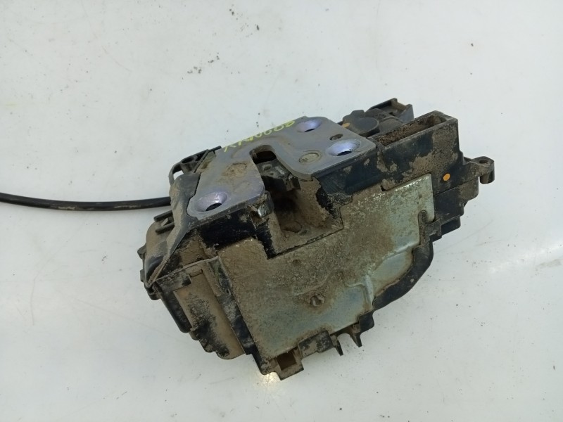 Recambio de cerradura puerta trasera derecha para renault kangoo emotion referencia OEM IAM 8209497719  E1-A1-44-1