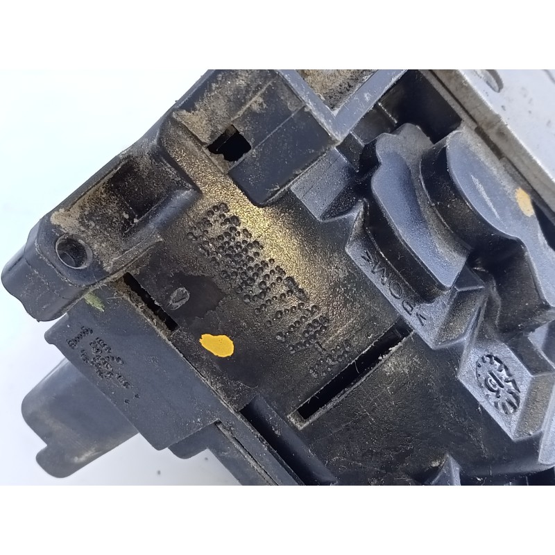 Recambio de cerradura puerta trasera derecha para renault kangoo emotion referencia OEM IAM 8209497719  E1-A1-44-1