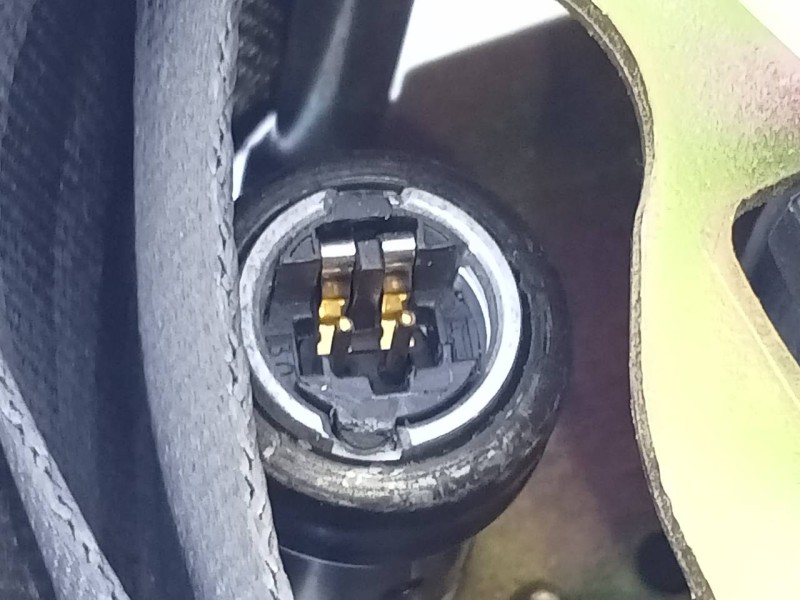 Recambio de cinturon seguridad trasero derecho para renault megane ii berlina 3p confort dynamique referencia OEM IAM   E1-A1-40