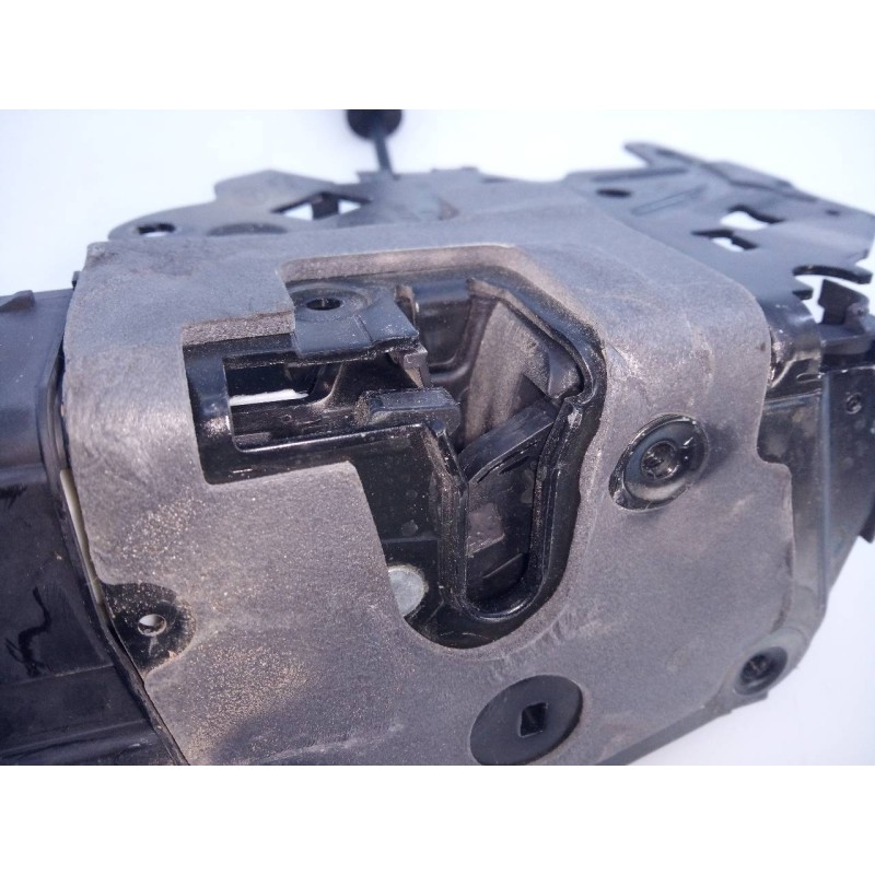Recambio de cerradura puerta trasera izquierda para jaguar xe pure referencia OEM IAM GX7324995CC  E2-B3-14-2