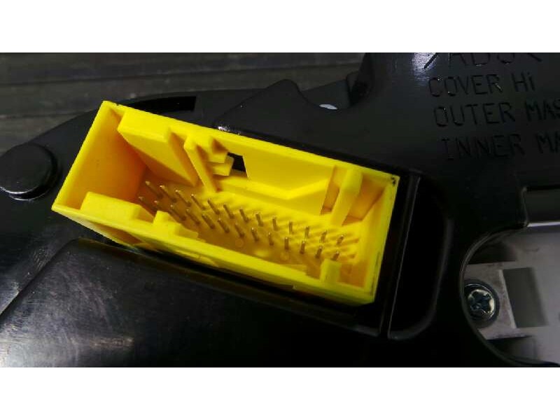 Recambio de cuadro instrumentos para peugeot 5008 allure referencia OEM IAM 9806268180  E1-A4-51-2