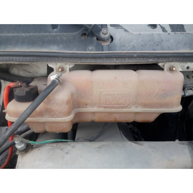 Recambio de deposito expansion para iveco daily caja abierta cabina doble 35 c... batalla 3450 referencia OEM IAM   