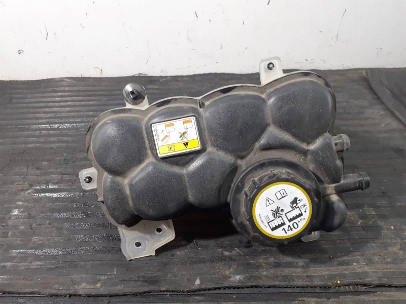 Recambio de deposito expansion para jaguar xe pure referencia OEM IAM   P2-A3-19