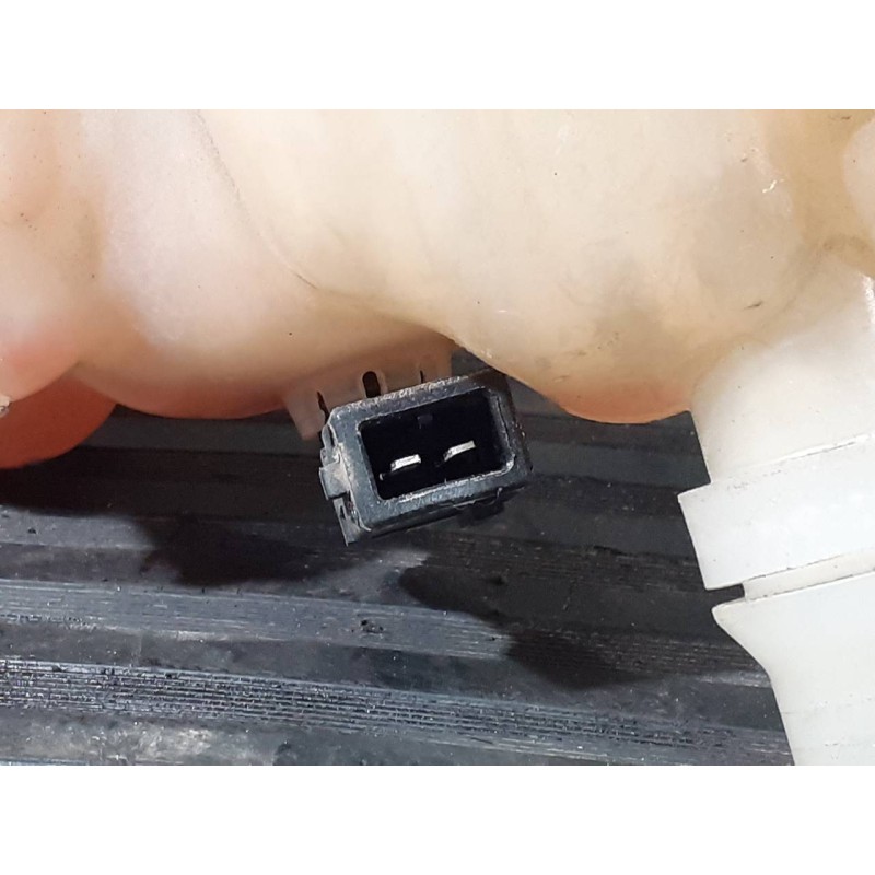 Recambio de deposito expansion para jaguar xe pure referencia OEM IAM   P2-A3-19