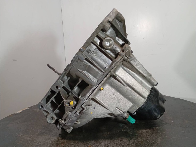 Recambio de caja cambios para dacia duster ii access referencia OEM IAM JR5068 A030685 M1-B3-169