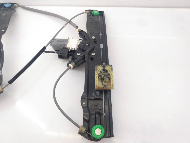 Recambio de elevalunas delantero derecho para jaguar xe pure referencia OEM IAM   E2-B3-30-2