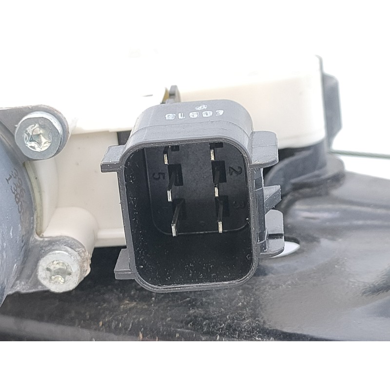 Recambio de elevalunas trasero derecho para jaguar xe pure referencia OEM IAM C39793101  E1-B3-45-2