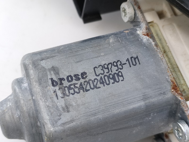 Recambio de elevalunas trasero derecho para jaguar xe pure referencia OEM IAM C39793101  E1-B3-45-2