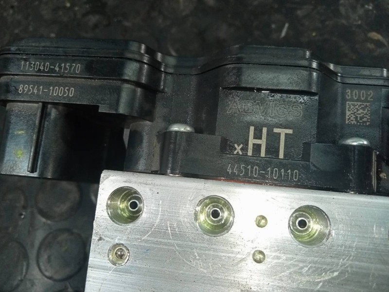 Recambio de abs para toyota c-hr hybrid advance referencia OEM IAM 4451010110 11304041570 