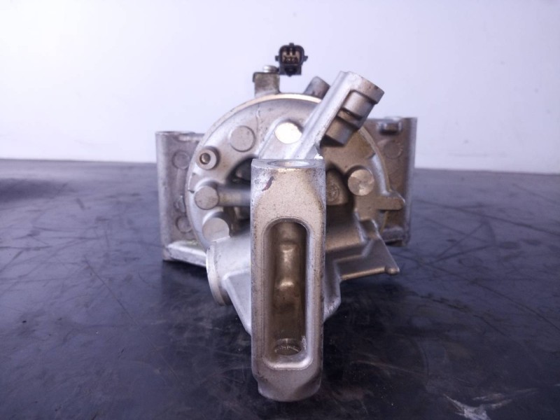 Recambio de compresor aire acondicionado para dacia duster ii access referencia OEM IAM 926003541R 9075787772 P3-A1-32-3