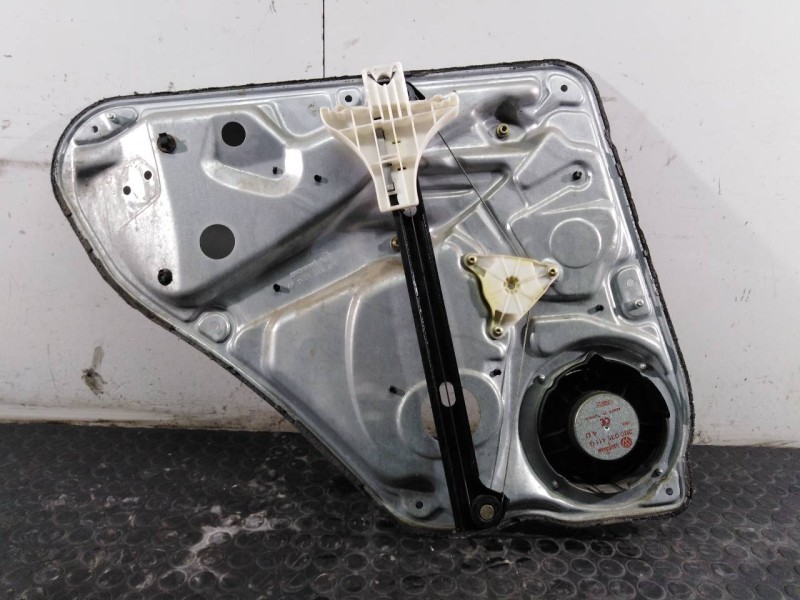Recambio de elevalunas trasero derecho para volkswagen passat lim. (3g2) referencia OEM IAM 1J4959812D  P2-B4-2
