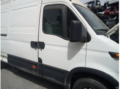 Recambio de puerta delantera derecha para iveco daily caja abierta cabina doble 35 c... batalla 3450 referencia OEM IAM    2