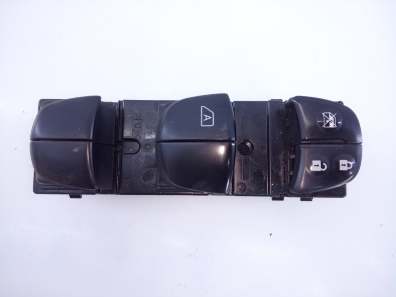 Recambio de mando elevalunas delantero izquierdo para nissan qashqai (j11) acenta referencia OEM IAM   E3-B4-22-1