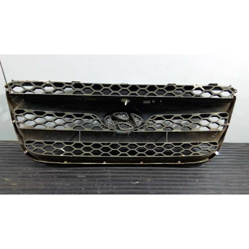 Recambio de rejilla delantera para hyundai santa fe (bm) 2.2 crdi style 4x4 referencia OEM IAM   P2-A2-38