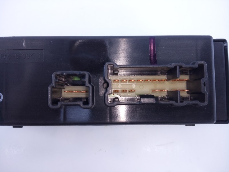 Recambio de mando elevalunas delantero izquierdo para nissan qashqai (j11) acenta referencia OEM IAM   E3-B4-22-1