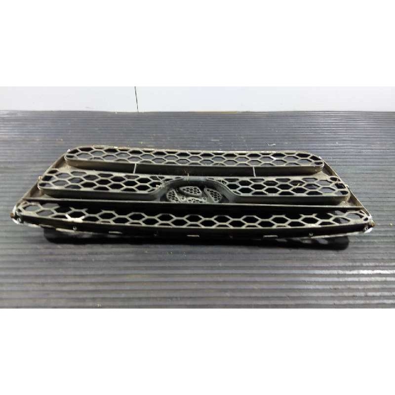 Recambio de rejilla delantera para hyundai santa fe (bm) 2.2 crdi style 4x4 referencia OEM IAM   P2-A2-38