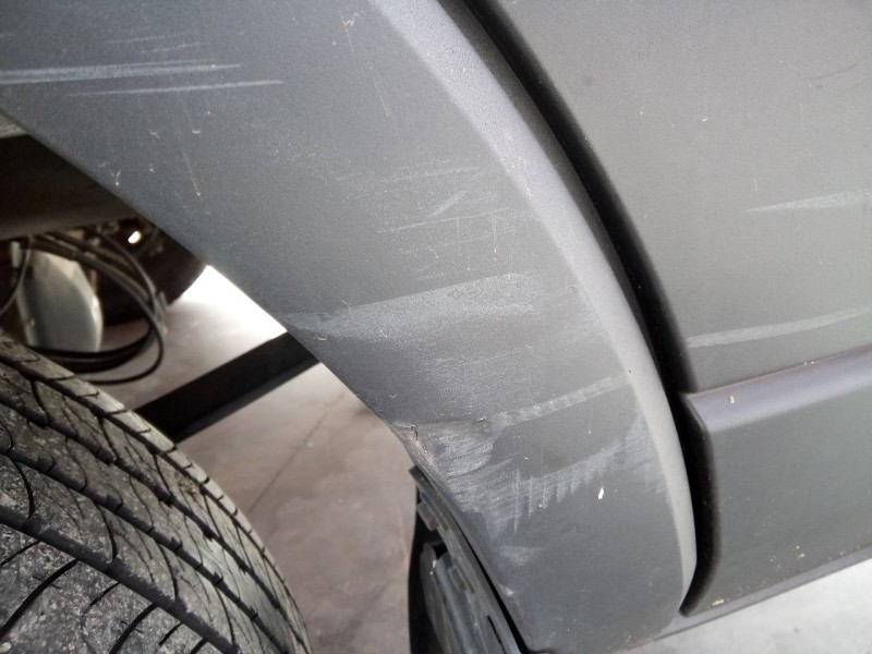 Recambio de aletin trasero izquierdo para ford transit (tts) kombi 310 l3 basis referencia OEM IAM   