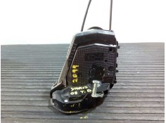 Recambio de cerradura puerta trasera derecha para toyota yaris referencia OEM IAM   E2-B4-30-2