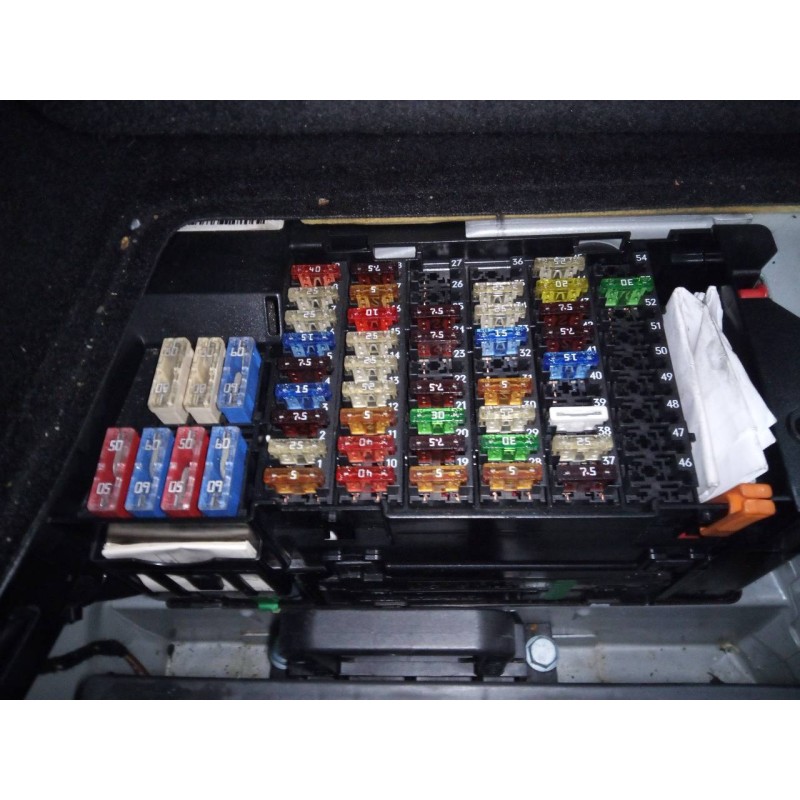 Recambio de caja reles / fusibles para mercedes-benz clase b (w245) 200 cdi (245.208) referencia OEM IAM   
