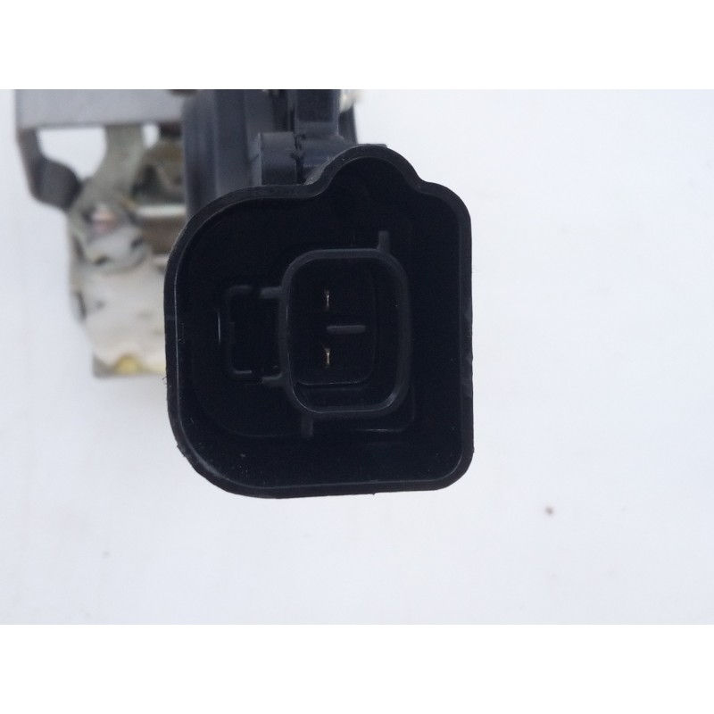 Recambio de cerradura puerta trasera derecha para toyota aygo (kgb/wnb) básico referencia OEM IAM 002701  E2-B4-55-1