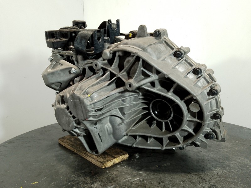 Recambio de caja cambios para volvo s60 berlina d5 momentum (136kw) (2004) referencia OEM IAM 666R7002BD  M1-B4-139