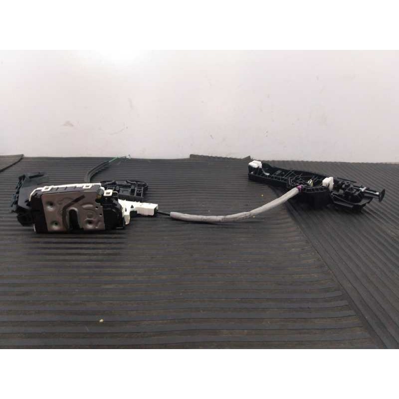 Recambio de cerradura puerta trasera derecha para infiniti q30 2.2d sport referencia OEM IAM A0997305600 15042401 E2-A4-55-2