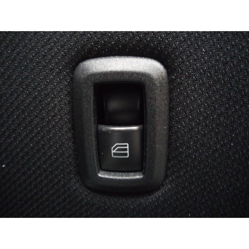 Recambio de mando elevalunas trasero derecho para mercedes-benz clase b (w245) 200 cdi (245.208) referencia OEM IAM   