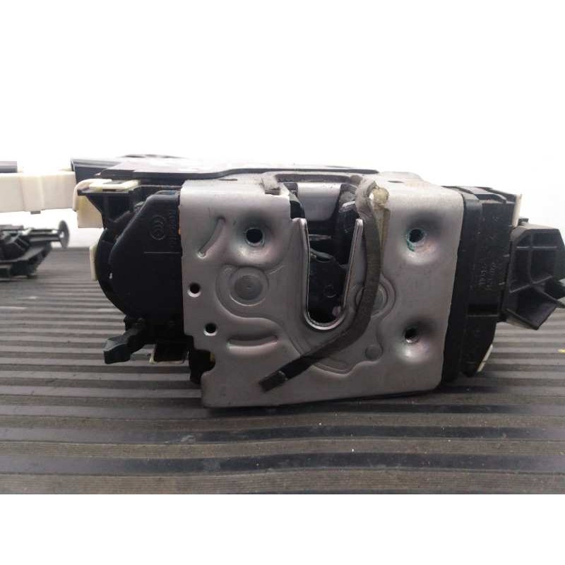 Recambio de cerradura puerta trasera derecha para infiniti q30 2.2d sport referencia OEM IAM A0997305600 15042401 E2-A4-55-2