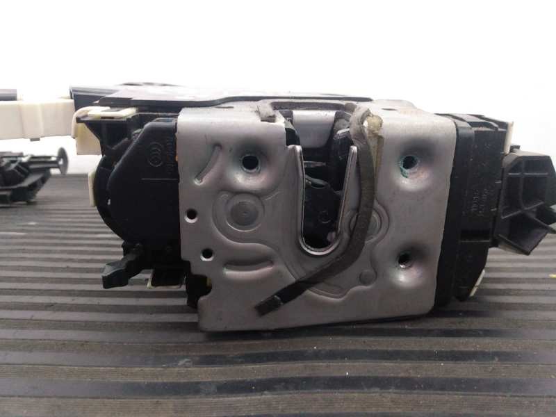 Recambio de cerradura puerta trasera derecha para infiniti q30 2.2d sport referencia OEM IAM A0997305600 15042401 E2-A4-55-2