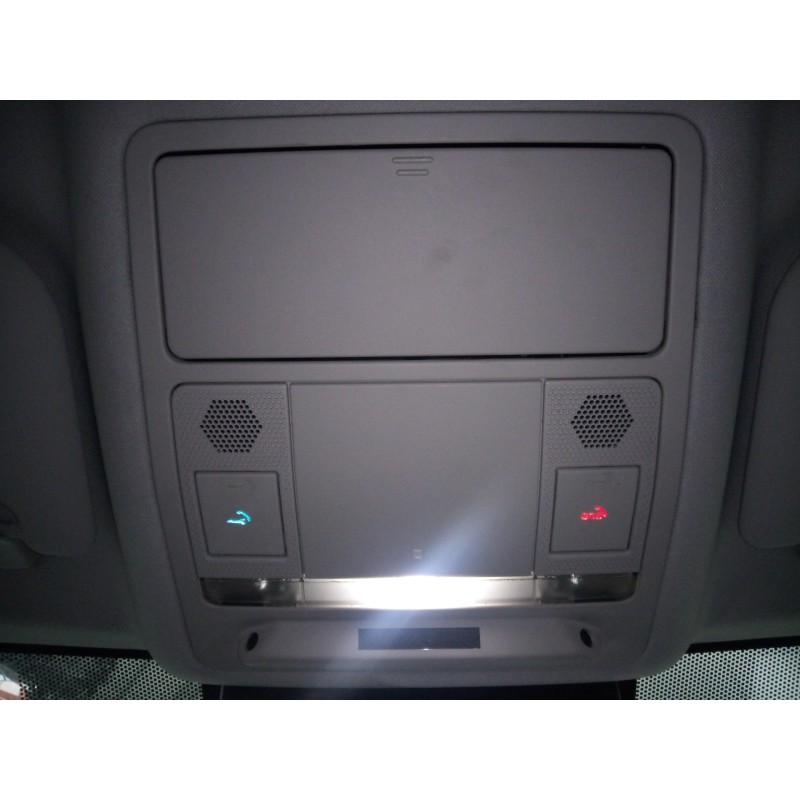 Recambio de luz interior para jaguar xe pure referencia OEM IAM GX73519A58  E2-B3-60-2