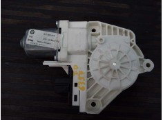 MOTOR ELEVALUNAS TRASERO DERECHO 5L0959812 1101918815100 E1-A5-38-1
