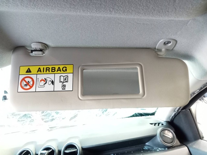 Recambio de parasol derecho para dacia duster ii access referencia OEM IAM   