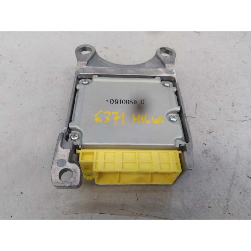 Recambio de centralita airbag para toyota hilux (kun) double cab executive 4x4 referencia OEM IAM 891700K110 2310004820 E3-B2-13