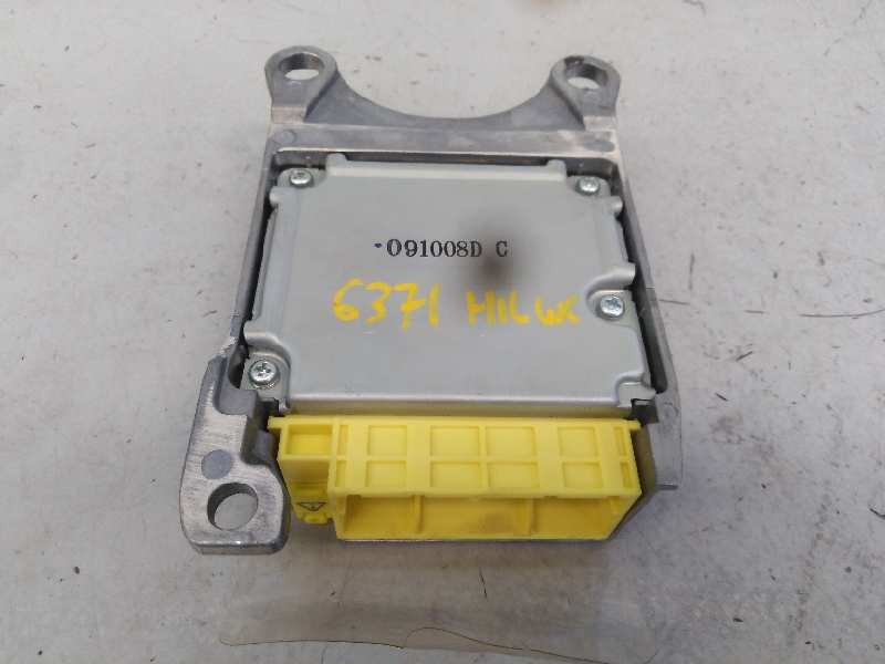 Recambio de centralita airbag para toyota hilux (kun) double cab executive 4x4 referencia OEM IAM 891700K110 2310004820 E3-B2-13