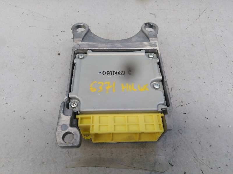 Recambio de centralita airbag para toyota hilux (kun) double cab executive 4x4 referencia OEM IAM 891700K110 2310004820 E3-B2-13