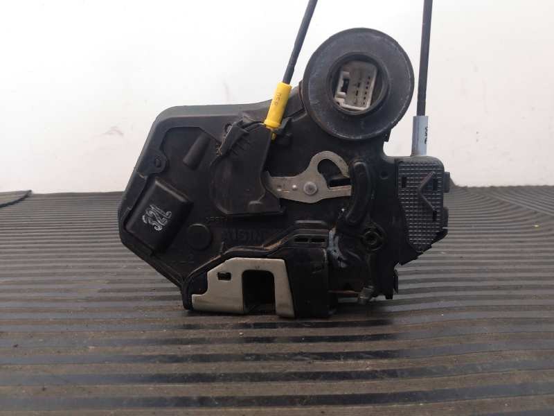 Recambio de cerradura puerta trasera izquierda para toyota corolla (e11) referencia OEM IAM   E2-B4-55-1
