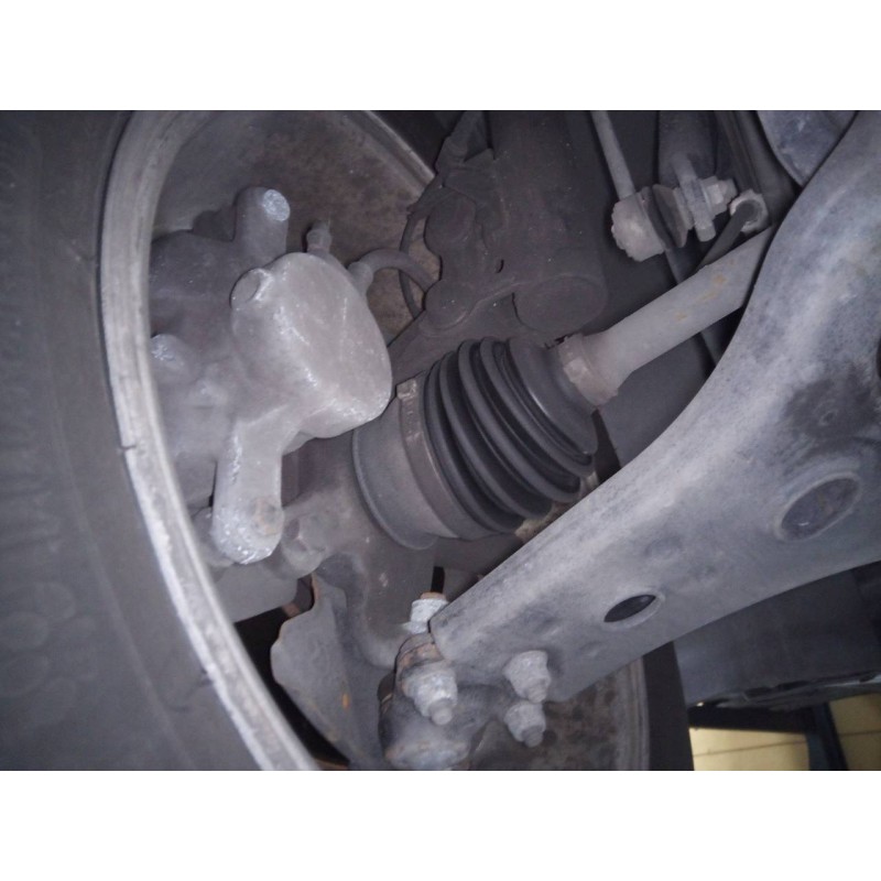 Recambio de mangueta delantera izquierda para mercedes-benz clase b (w245) 200 cdi (245.208) referencia OEM IAM   