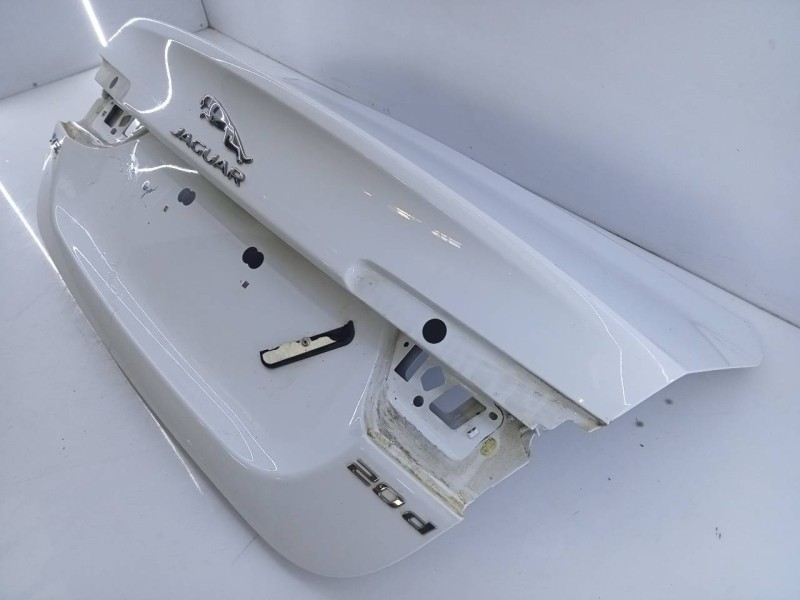 Recambio de porton trasero para jaguar xe pure referencia OEM IAM   E4-B3-13
