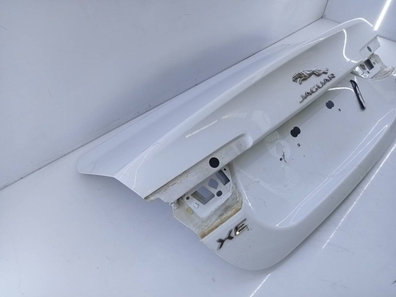 Recambio de porton trasero para jaguar xe pure referencia OEM IAM   E4-B3-13