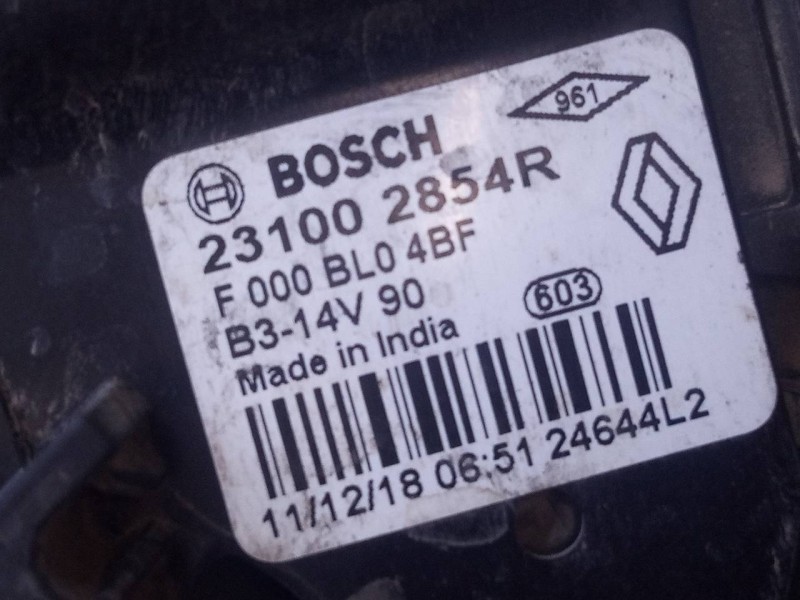 Recambio de alternador para dacia sandero stepway ambiance referencia OEM IAM 231002854R  P3-B5-27-2