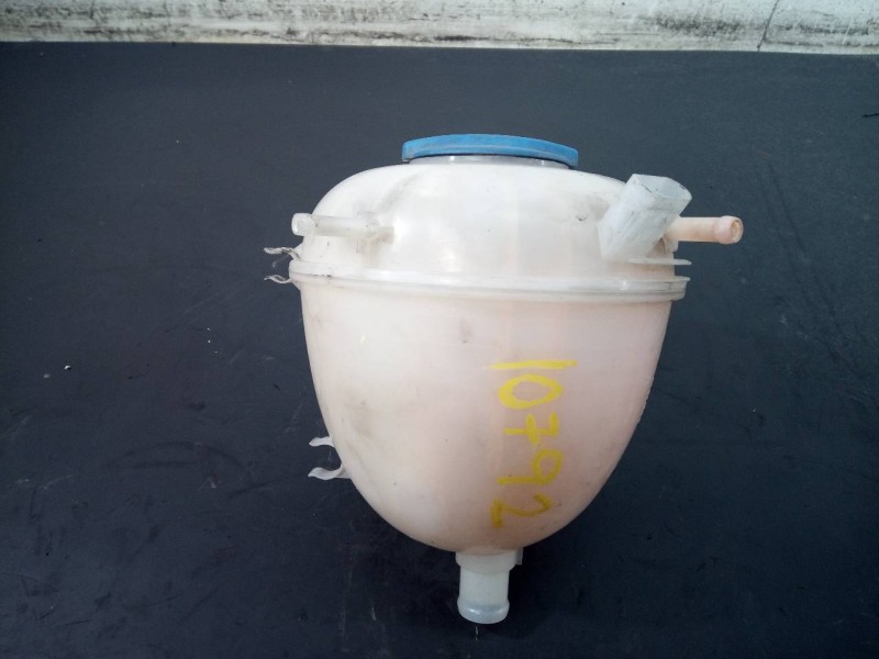 Recambio de deposito expansion para volkswagen crafter kasten (sy) furgón 35 bl ta fwd referencia OEM IAM 7E0121407B  P2-A3-3