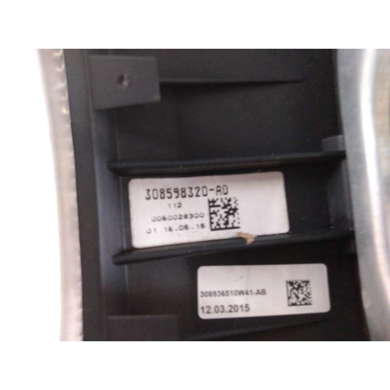 Recambio de volante para jaguar xe pure referencia OEM IAM 308598320AD  E2-B3-34-2