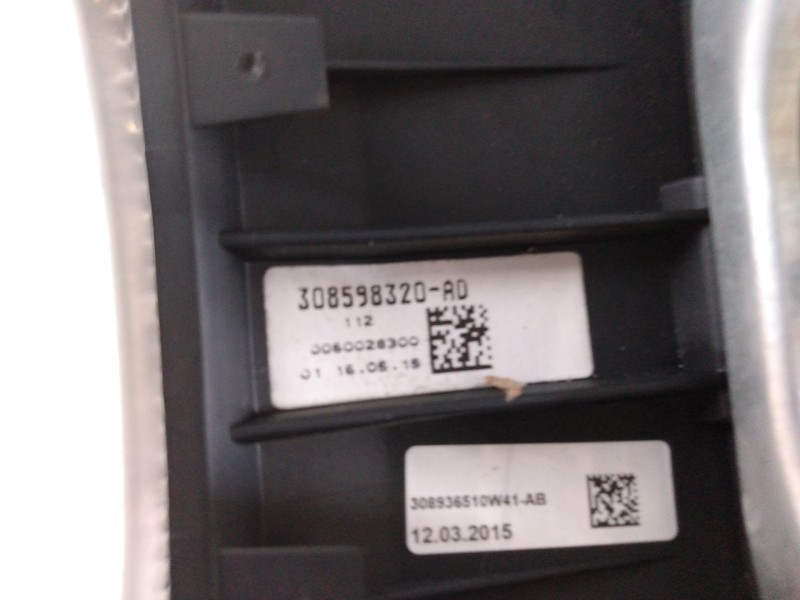 Recambio de volante para jaguar xe pure referencia OEM IAM 308598320AD  E2-B3-34-2