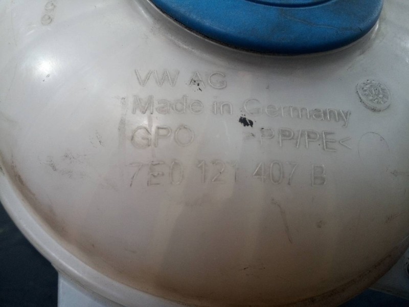 Recambio de deposito expansion para volkswagen crafter kasten (sy) furgón 35 bl ta fwd referencia OEM IAM 7E0121407B  P2-A3-3