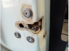 CERRADURA PUERTA TRASERA IZQUIERDA 