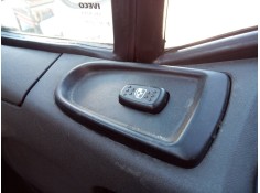 MANDO ELEVALUNAS DELANTERO DERECHO 