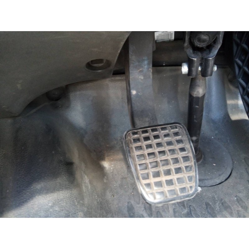 Recambio de pedal embrague para iveco daily caja cerrada (2006 =>) caja cerrada 35c... batalla 3000 referencia OEM IAM   