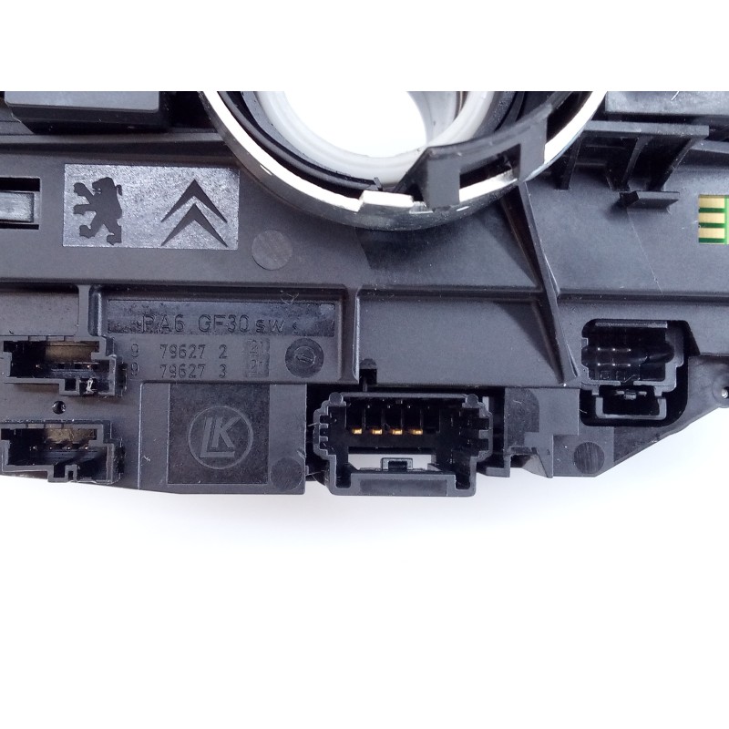 Recambio de anillo airbag para opel vivaro furgón l innovation referencia OEM IAM 98312384ZD  E2-B6-68-1