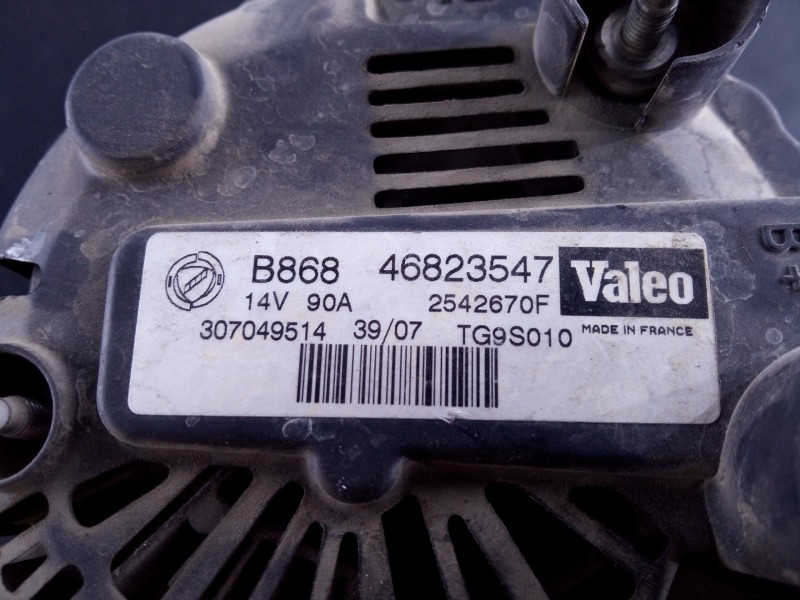 Recambio de alternador para fiat linea (110) emotion referencia OEM IAM 46823547 90A2542670F P3-A4-25-4