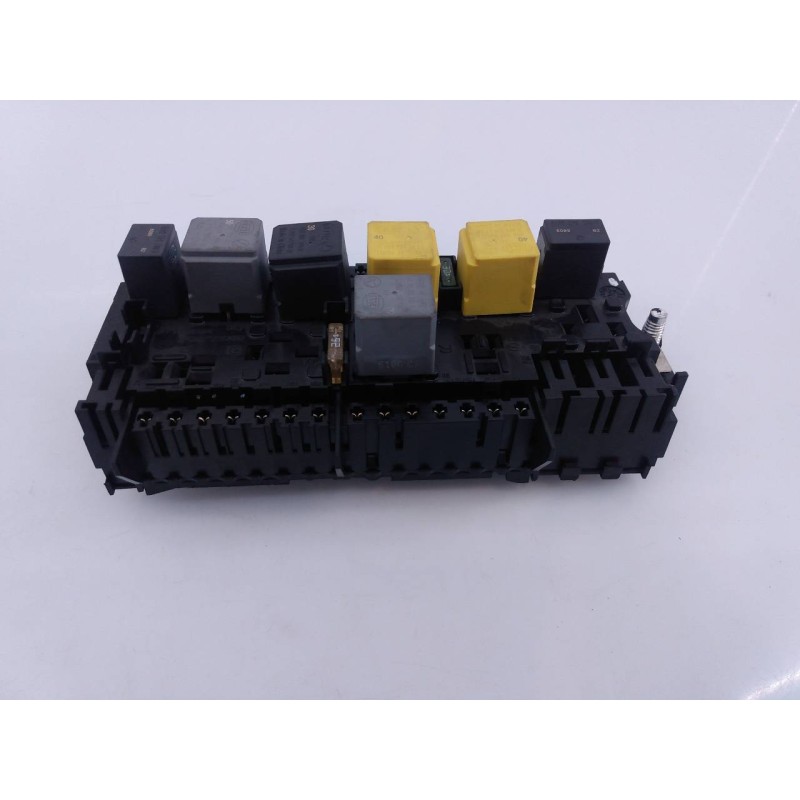 Recambio de caja reles / fusibles para infiniti qx30 premium referencia OEM IAM   E3-B4-55-3